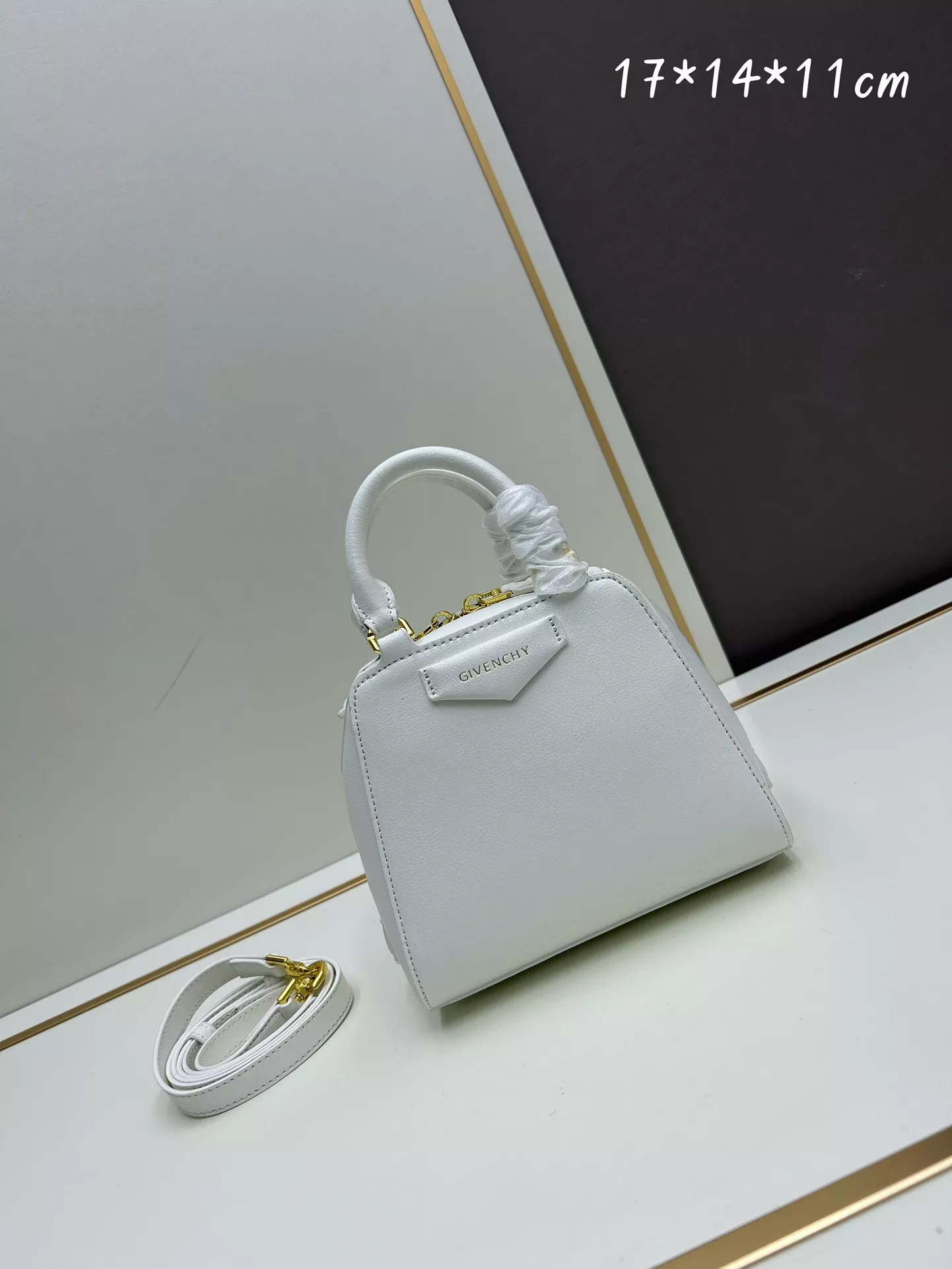 givenchy aaa qualite sac a main  pour femme s_127b4b7